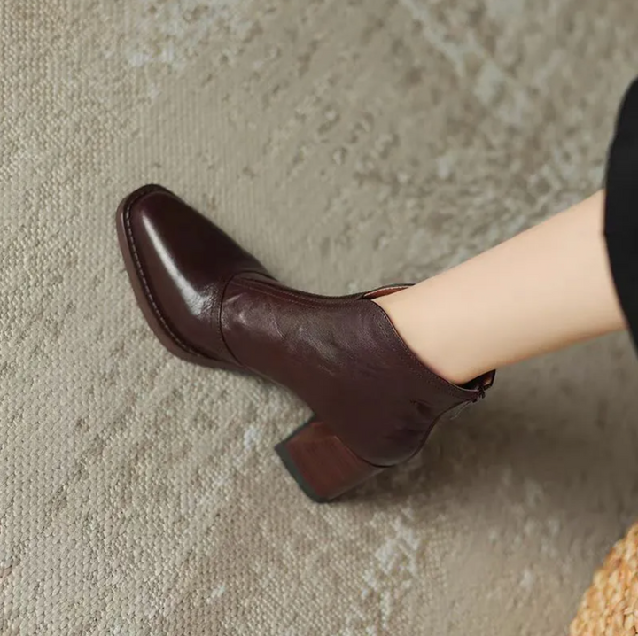 Lunelle™ — luksusowe botki na średnim obcasie